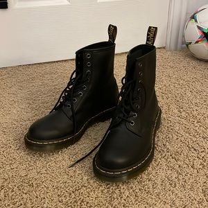 BLACK DOC MARTEN BOOTS